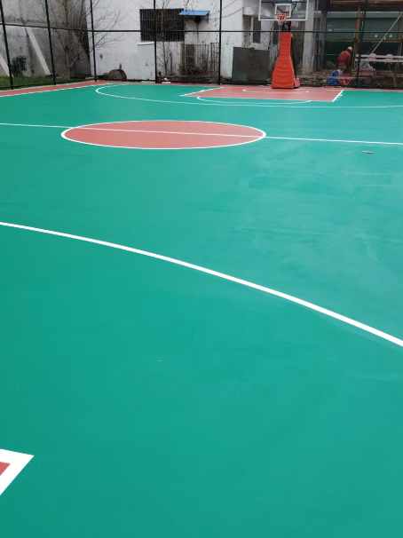 大兴 球场长期使用易出现地面开裂